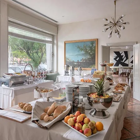 Hotel Milano Toscolano Maderno
