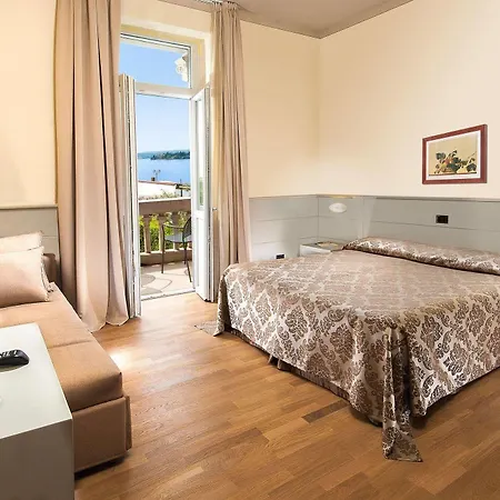 Hotel Milano 4*